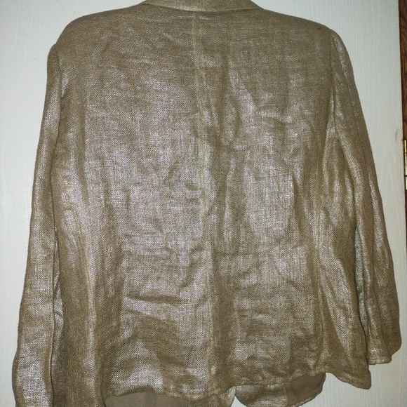 Blazer - Picture 2 of 3